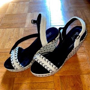 Summer Wedges Size 9